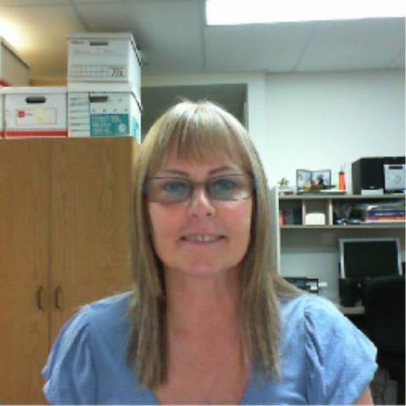 Meet your Posher, Julie - Picture 1 of 1